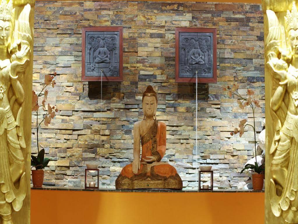 Grand Hotel Binz Bagian luar foto The Buddha