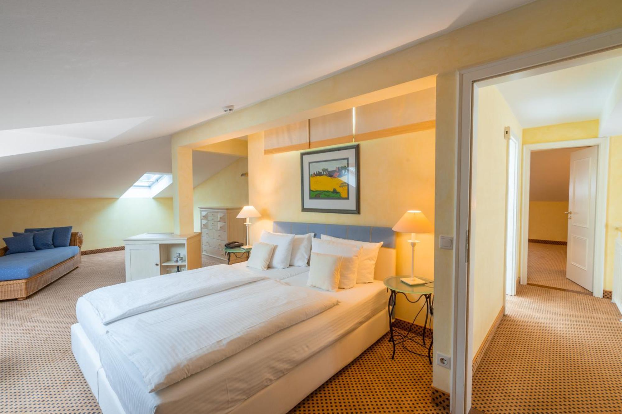 Grand Hotel Binz Bagian luar foto Suite